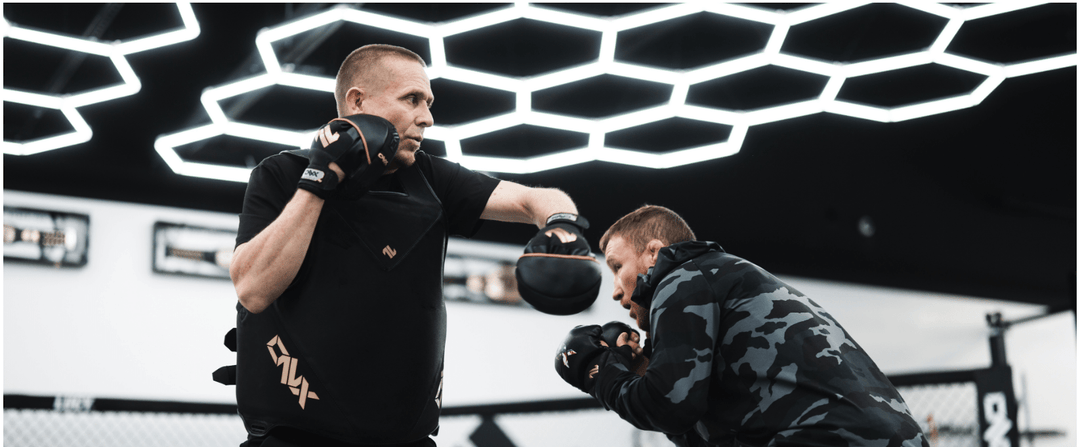 How to Counter a Hook in Boxing Training Video: Head Movement, Positioning, and Timing