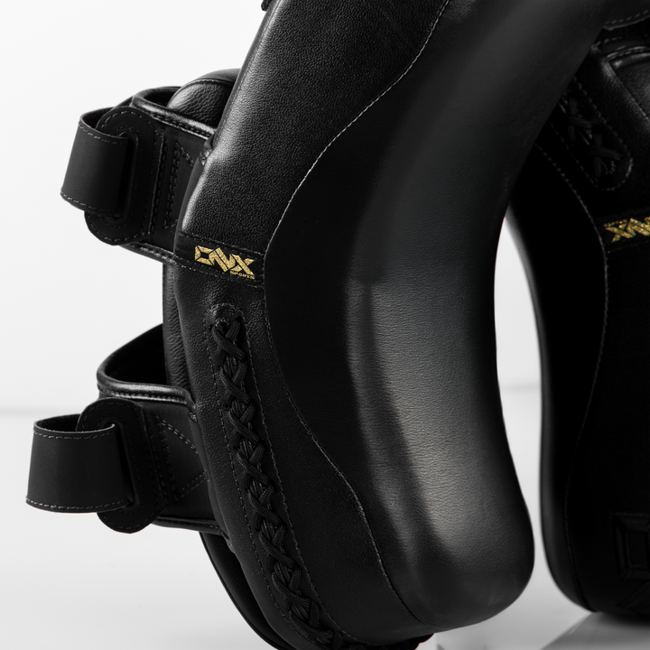 ONX Big Kicker Thai Pads I Coaches Line