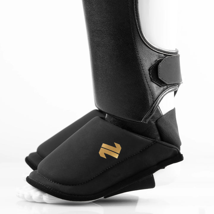 MMA Shin Guards & Knee Guards Bundle (LEFT & RIGHT PAIR) - NEW ONX Sports, INC MMA Fight Gloves and Gear by Trevor Wittman