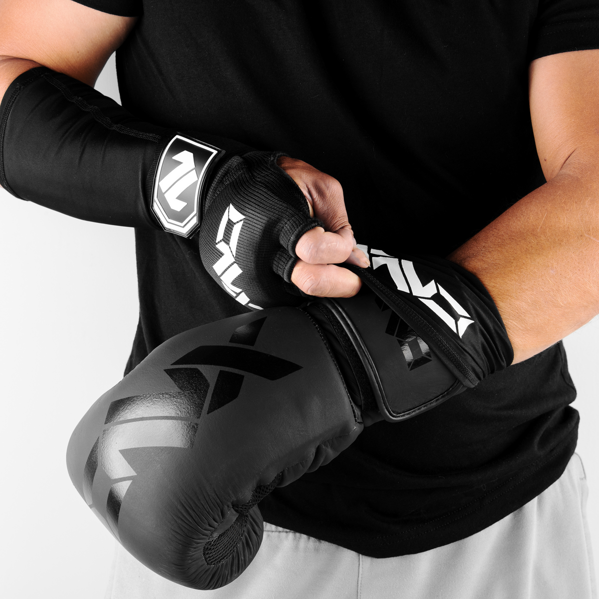ONX gel wrap sleeve for MMA and boxing hand protection